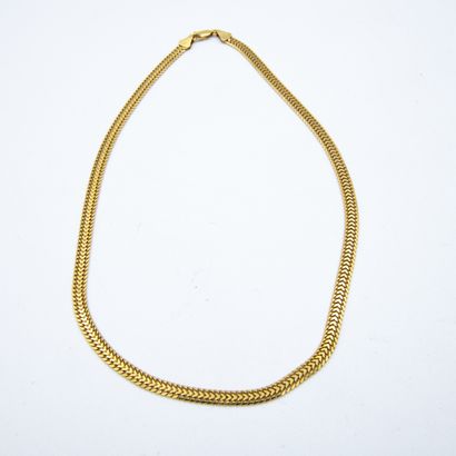 Yellow gold 750‰ flat mesh necklace. 

Eagle...