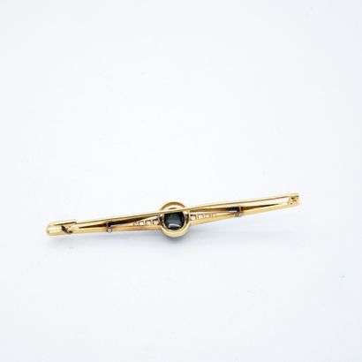 Brooch barrette decorated with a sapphire...