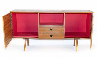 *Travail français 1950-1970. Ensemble:

-...