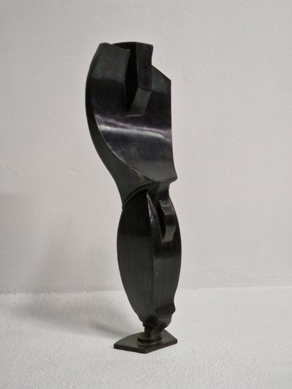 Cyrille Husson (XX-XXIe)

Sculpture en métal...