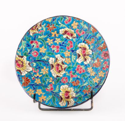 LONGWY,

Assiette en faïence émaillée polychrome...