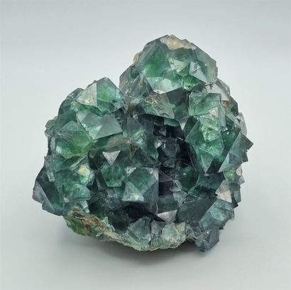 
Importante fluorite verte
H: 14 cm ; l :...