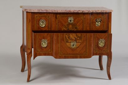 Chest of drawers 

inlaid wood veneer in...