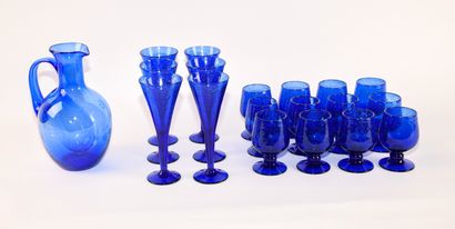 BIOT. Beautiful service in dark blue bubble...