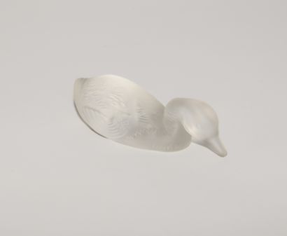 BACCARAT, statuette representing a duck in...