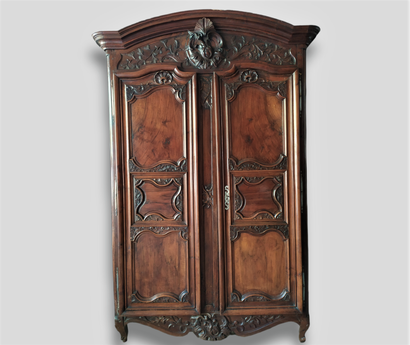 Belle armoire lyonnaise de type lingère en...