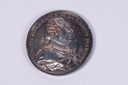 REVOLUTION MÉDAILLE en bronze argenté POUR...