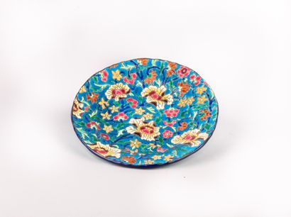 LONGWY,

Assiette en faïence émaillée polychrome...