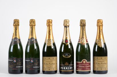 2 B CHAMPAGNE BRUT PREMIER CRU (1 cap damaged)...