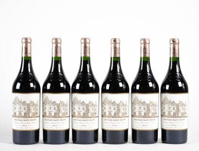 6 B CHÂTEAU HAUT-BRION (Original wooden case)...