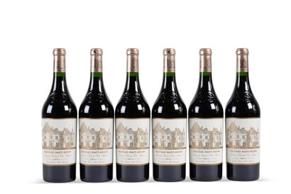 6 B CHÂTEAU HAUT-BRION (Original wooden case)...