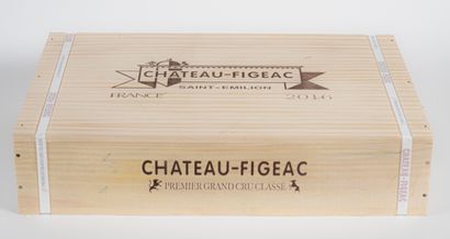 6 B CHÂTEAU FIGEAC (Wooden case with a ring)...