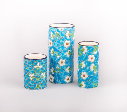 LONGWY, lot de trois petits vases rouleaux...