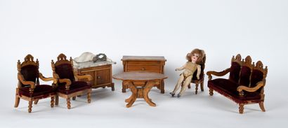 Mobiliers de poupée en bois comprenant :...