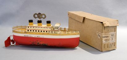 JEP UNIS France. 
Bateau paquebot mécanique...