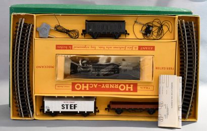 MECCANO HORNBY - acHO.
Réunion de trois boîtes...