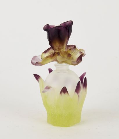 DAUM France, 
Perfume bottle in glass and...