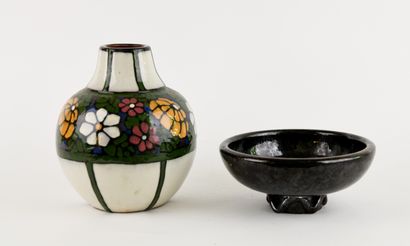 French work from 1940-1950.
Terracotta vase...