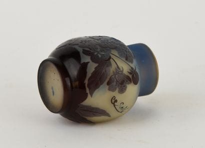 GALLE company.
Acid-etched multi-layered...