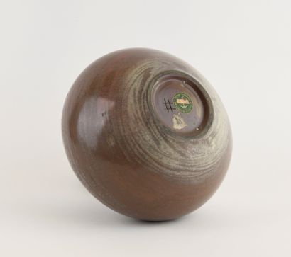 CHAVANNES-RENENS - Swiss ceramics school.
Vase...