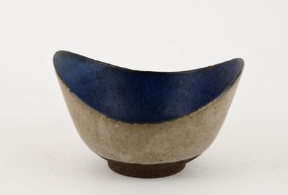 DENMARK.
Stoneware bowl glazed grey on the...