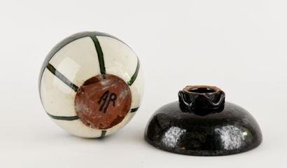 French work from 1940-1950.
Terracotta vase...