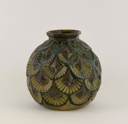 MOUGIN Frères, in the taste of.
Stoneware...