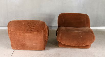 FRENCH WORK FROM THE 1950S.
Pair of comfortable...