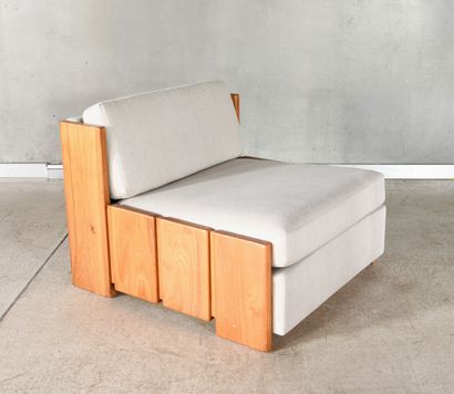 MAISON REGAIN.
Armchair with solid elm frame...
