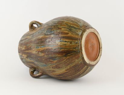 Roger GUERIN (1896-1954).
Stoneware vase...