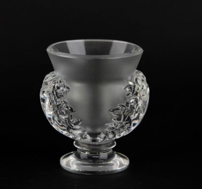 LALIQUE France.
Pressed molded crystal vase...