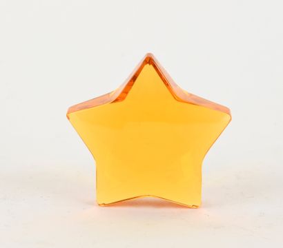 ROSENTHAL.
Five-pointed star in orange-tinted...