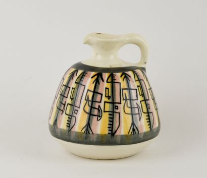 ACCOLAY.
Ceramic jug with white glaze and...