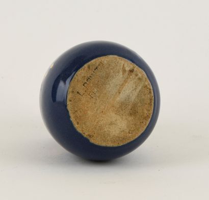 Léon POINTU (1879-1942).
Stoneware vase with...