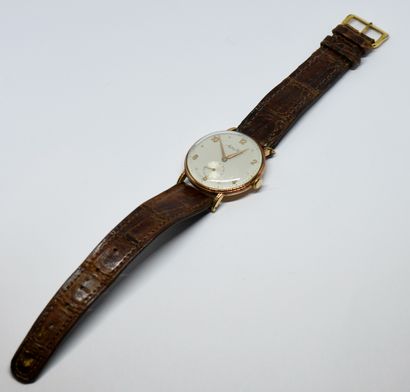 MATHEY-TISSOT.
Montre bracelet en or rose...