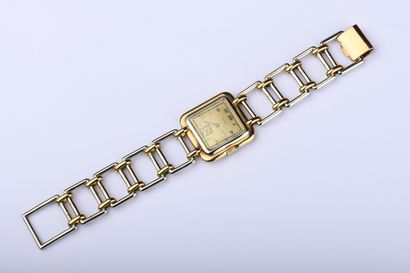 LONGINES.
Montre de poignet de dame en or...