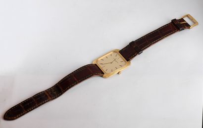 VACHERON CONSTANTIN.
Montre d'homme rectangulaire...