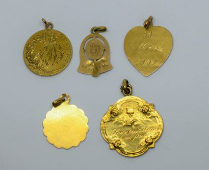 Reunion of 5 medals, 3 of them religious,...