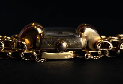 OMEGA.
Montre en or jaune 18 carats (750...