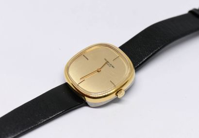 FAVRE-LEUBA.
Montre de poignet en plaqué...