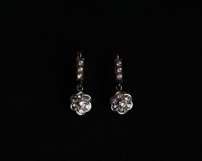 Pair of 18K (750 thousandths) yellow gold...