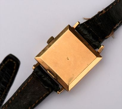 Bracelet montre de femme de la maison Omega,...