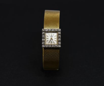 UNIVERSAL GENEVE.
Montre de poignet de dame...