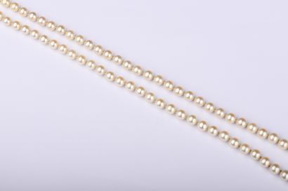 Choker necklace with 83 cultured pearls,...