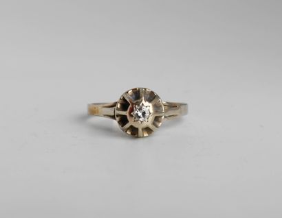 Solitaire ring in 18-carat (750 thousandths)...