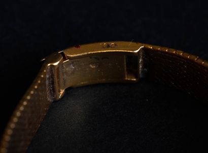 Montre de dame LONGINES en or jaune 18 carats...