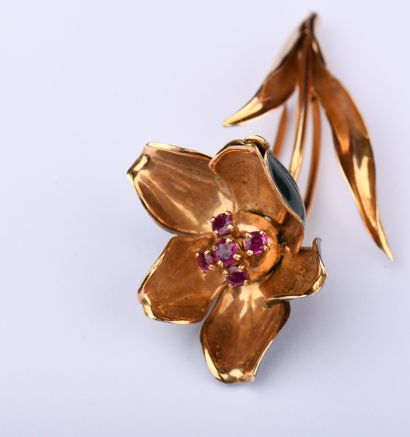 PARMENTIER Paris Brooch in 18-carat (750-millimeter)...