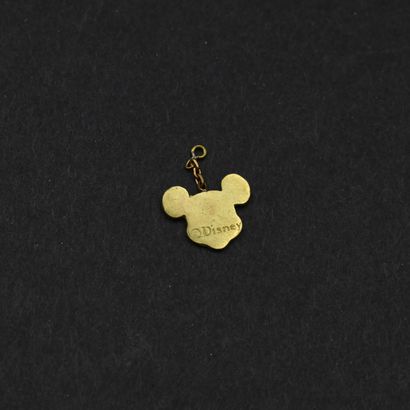 Set of 8 Mickey head pendants
H: 1 cm; W:...