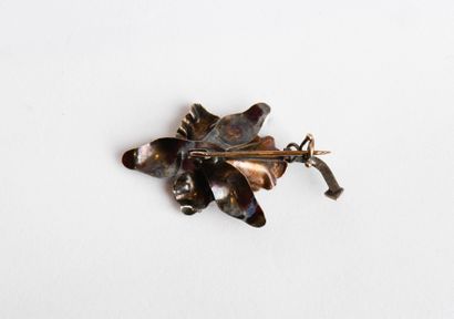 Brooch representing an orchid in patinated...