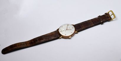 MATHEY-TISSOT.
Montre bracelet en or rose...